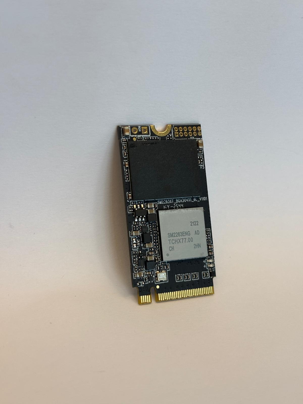 M.2 Key-M NVMe SSD 256GB 2242